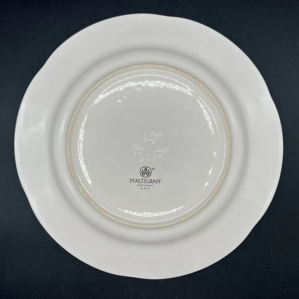 Pfaltzgraff Christmas Winterberry Dinner Plates Set of 4 Holly Berry USA 10.25